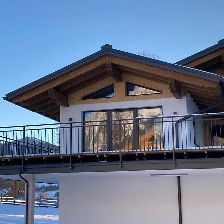 Blumenwiese Apartman *